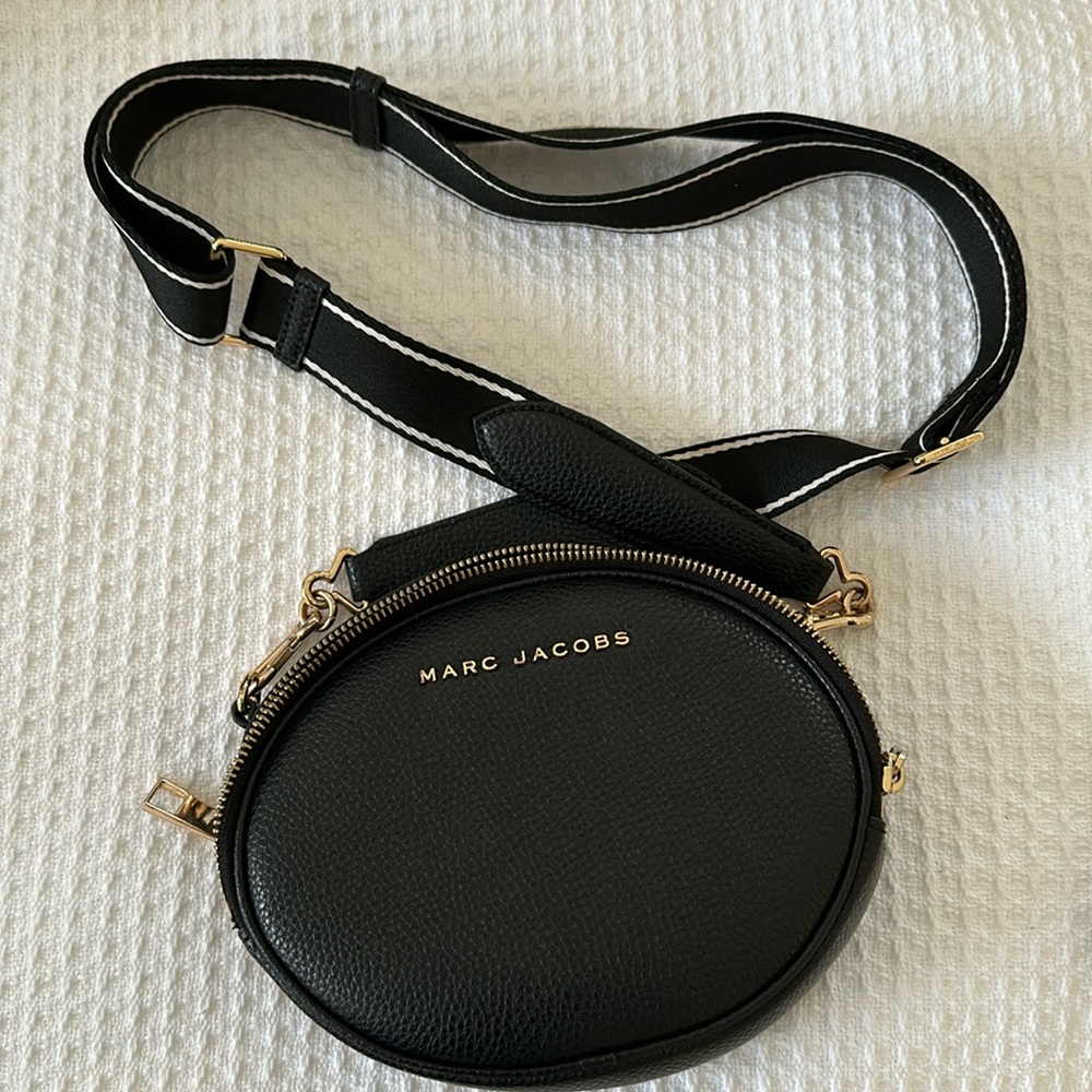 Marc Jacob’s leather crossbody